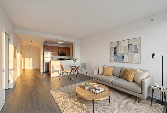 Building Photo - 167 E 71st St