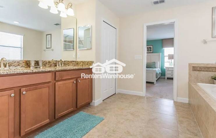 Building Photo - 1413 Wexford Way