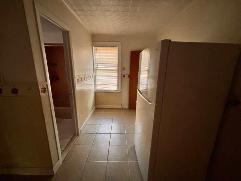 Building Photo - 86 McAdoo Ave