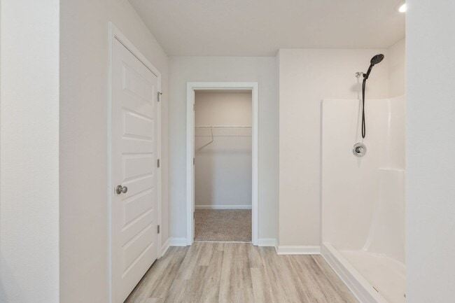 Building Photo - AVAILABLE NOW | BEAUTIFUL 5 BEDROOM, 3 BATH HOME IN MILTON WITH LARGE BACK YARD