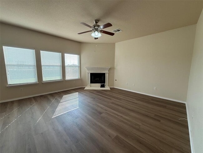 Building Photo - 1529 Tonia Loop