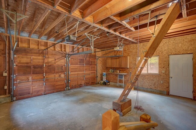 Building Photo - 57 Fawn Dr