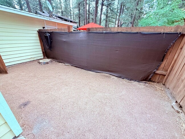 Building Photo - Studio cabin for rent in South Lake Tahoe