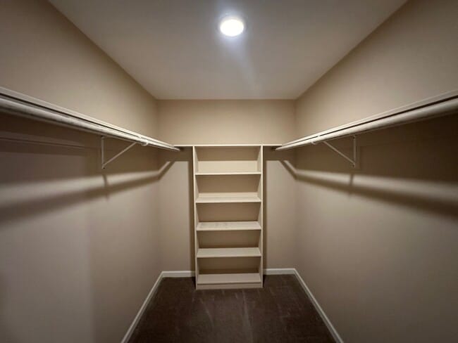 Building Photo - 16-1370 Pohaku Circle Kurtistown, HI 96760