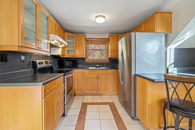 Building Photo - 2230 New York Ave