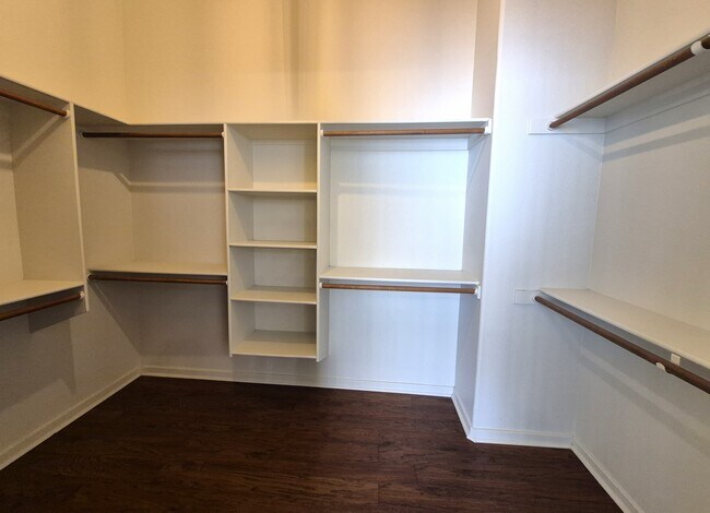 Building Photo - 12825 N Mystic View Pl
