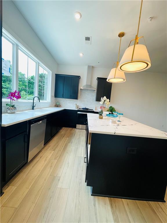 Building Photo - 115 Firefly Cir