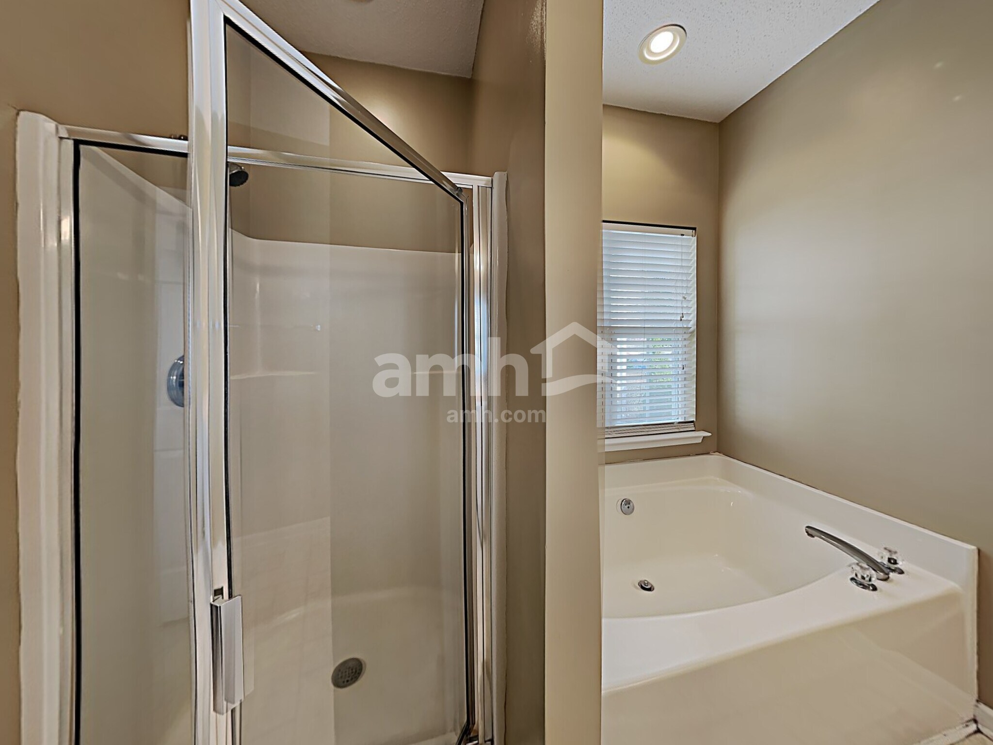 Building Photo - 3501 Lownwood Way