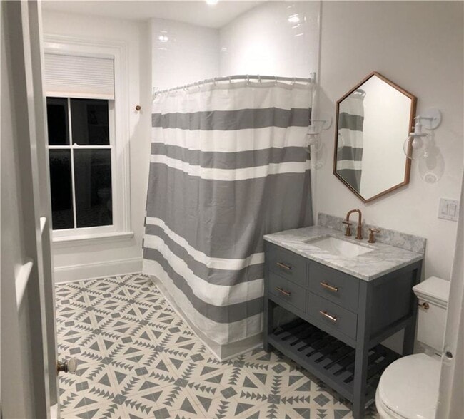 Building Photo - 40 Trumbull St