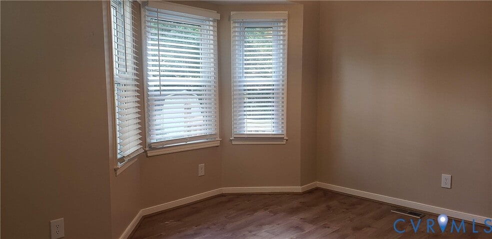 Building Photo - 7166 Full Rack Dr