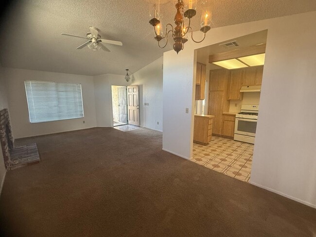 Building Photo - Victorville Home- Nice 2 Bedroom, 2 Bathro...