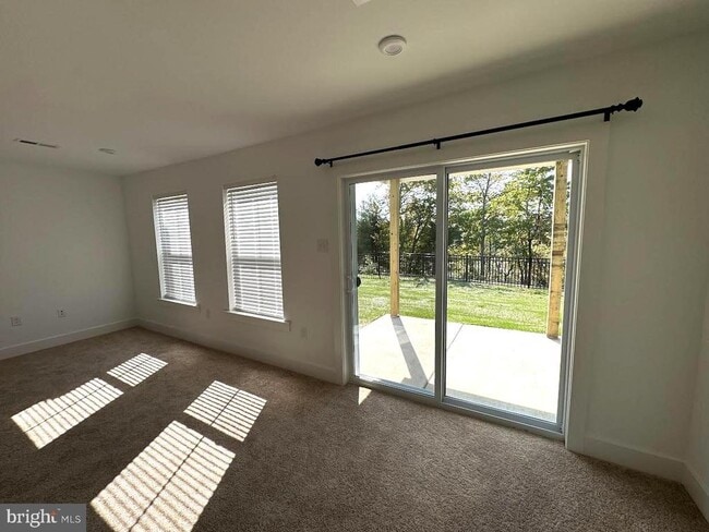 Building Photo - 114 Higher Rock Ct