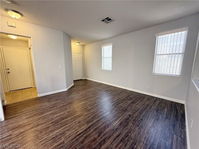 Building Photo - 2185 Polynesia Cir