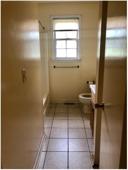 Bathroom - 311 belcher rd