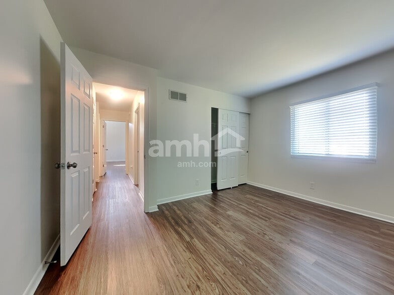 Building Photo - 1929 Morningside Dr