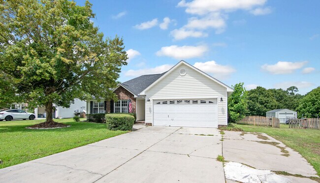 Building Photo - 202 Weeping Hollow Ct