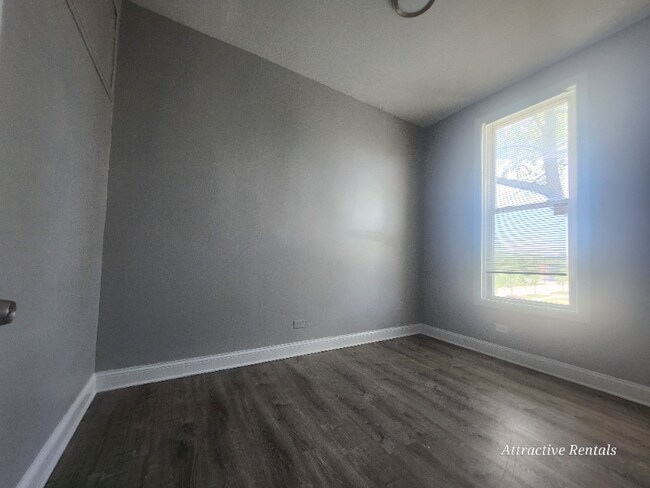 Building Photo - 6606 S Evans Ave