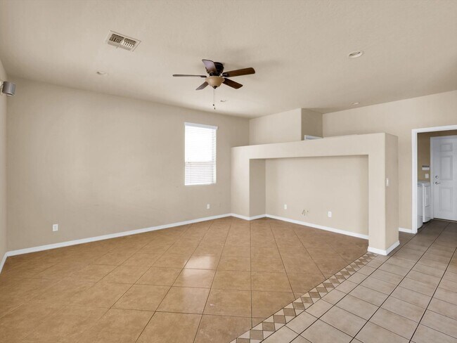 Building Photo - stunning 4-bedroom, 2-bathroom home