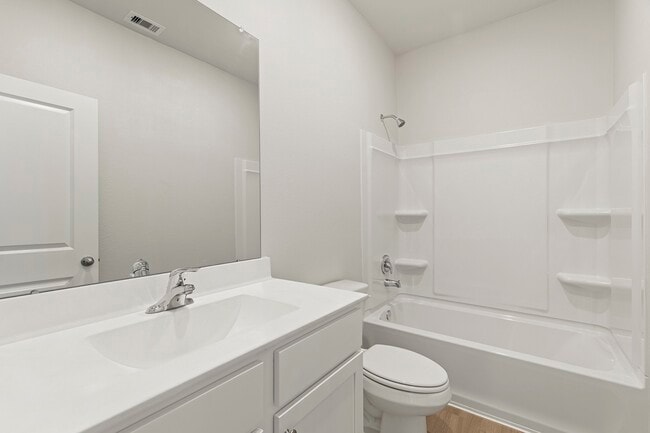 Building Photo - 10811 Hickory Ln
