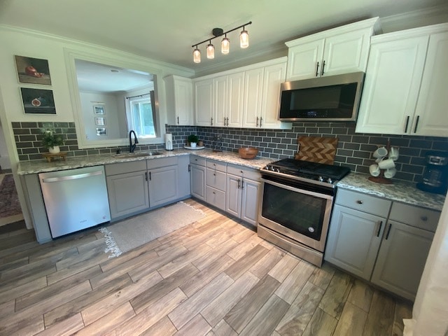 Building Photo - 3387 Cedar Ln