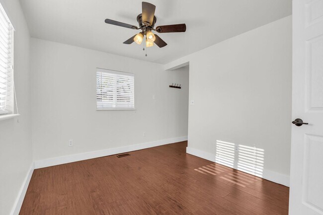 Building Photo - Beautiful 3 Bedroom Rambler Near Hill AFB with RV Parking