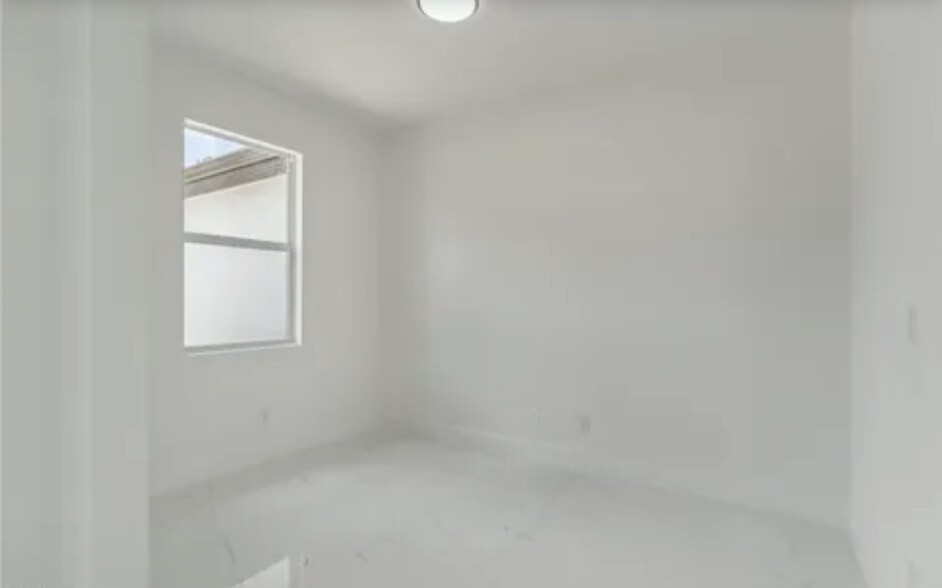 Building Photo - 2512 9th St SW