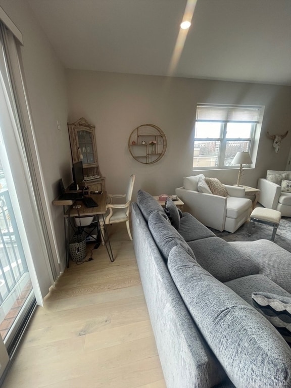 Building Photo - 99 Moody St