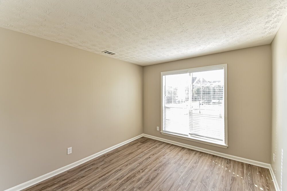 Building Photo - 7855 Clearview Cir