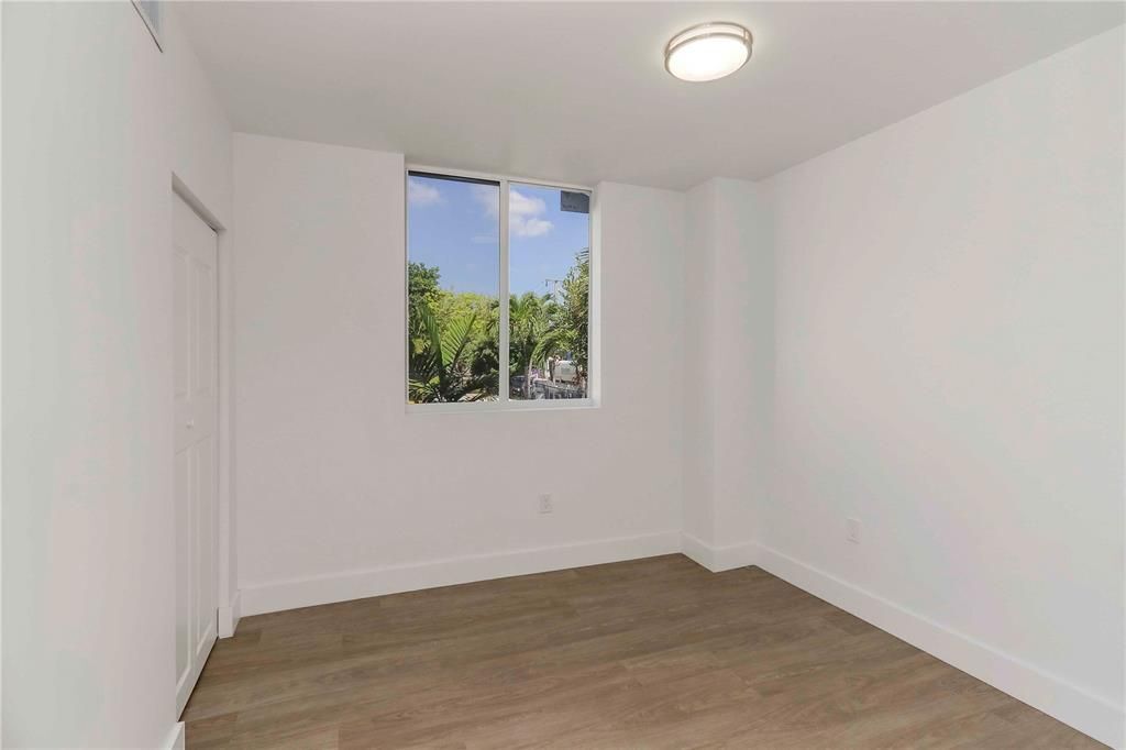 Building Photo - 1620 NW 18th St