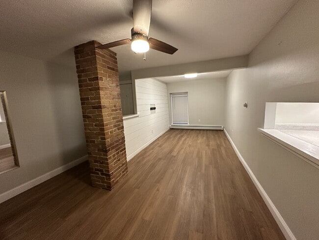 Building Photo - Charming 2-Bedroom Apartment in Portland's East End!