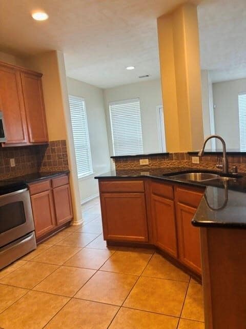 Building Photo - 6834 Pheasant Oak Dr