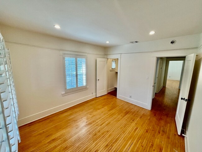 Building Photo - 7725 Norton Ave