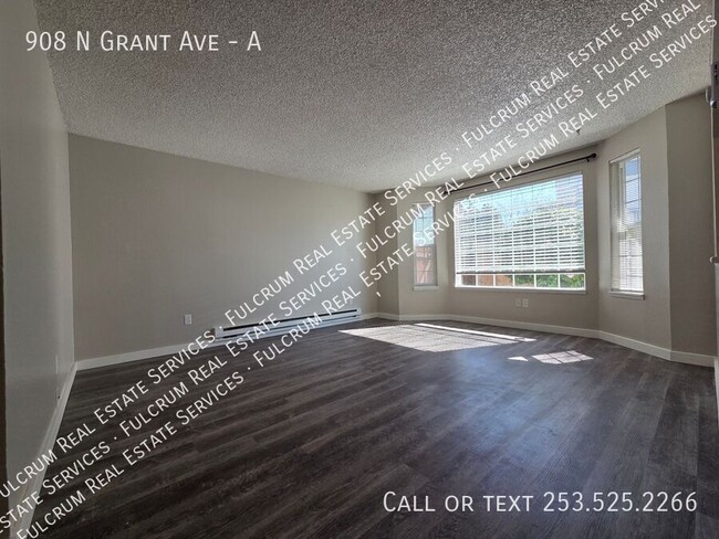 Building Photo - 908 N Grant Ave