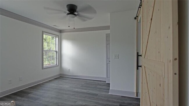 Building Photo - 9195 Hannahs Crossing Dr