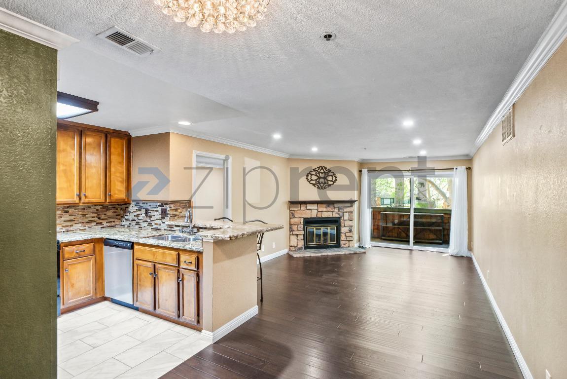 Building Photo - 2306 La Terrace Cir