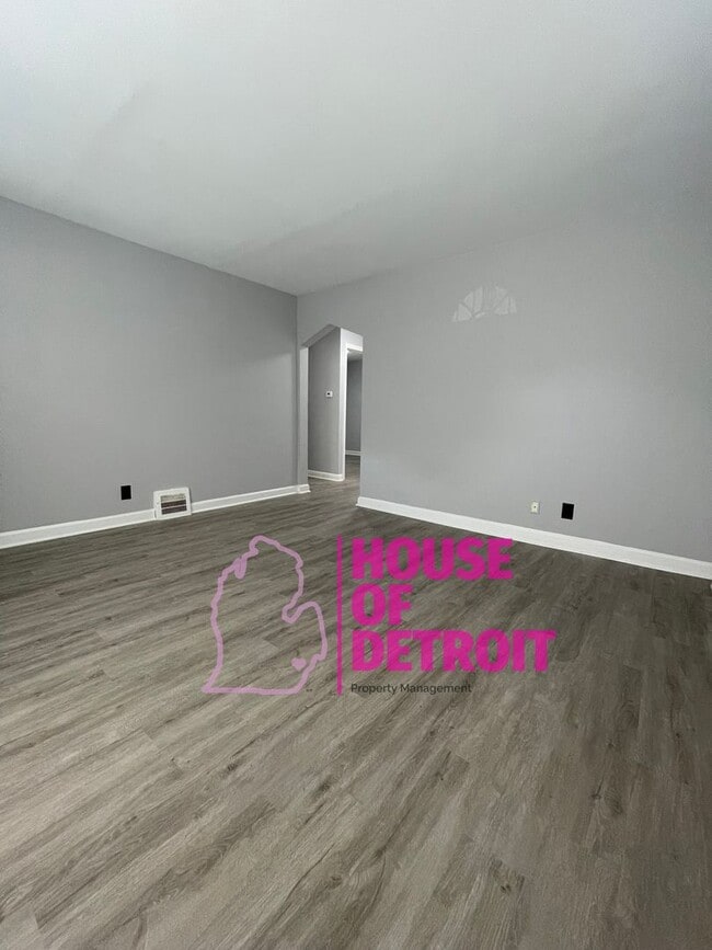 Building Photo - Beautiful 3 Bedroom Single Family ~Summer ...