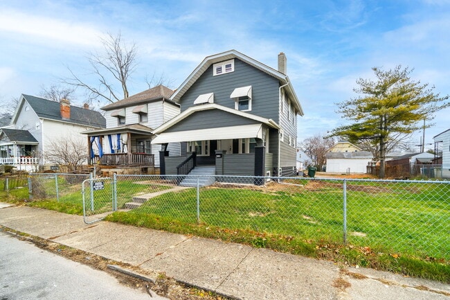 Building Photo - 210 Brehl Ave