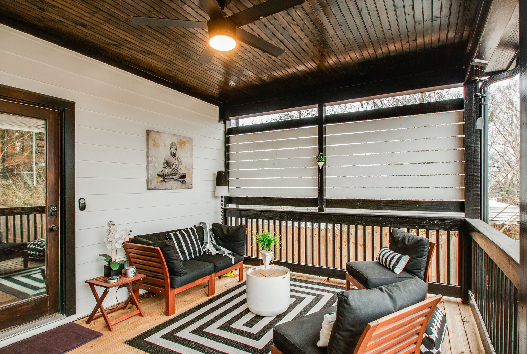 Building Photo - 2910 Davis Ave