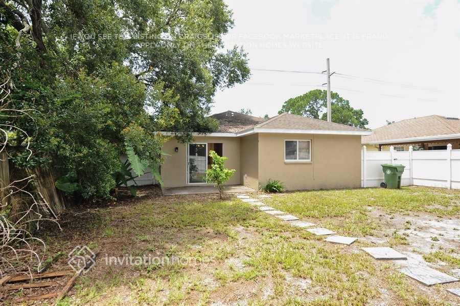 Building Photo - 2112 9th Ave W