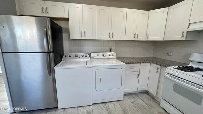 Building Photo - 198 Bay Stream Dr