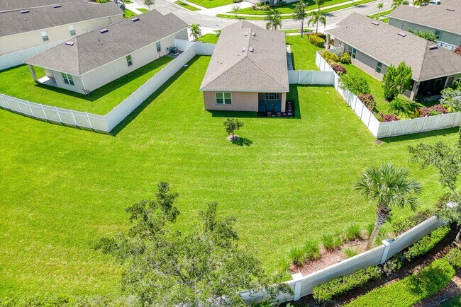 Building Photo - 11160 SW Hadley St