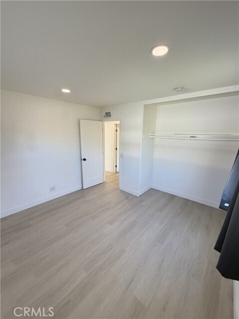 Building Photo - 9441 El Blanco Ave