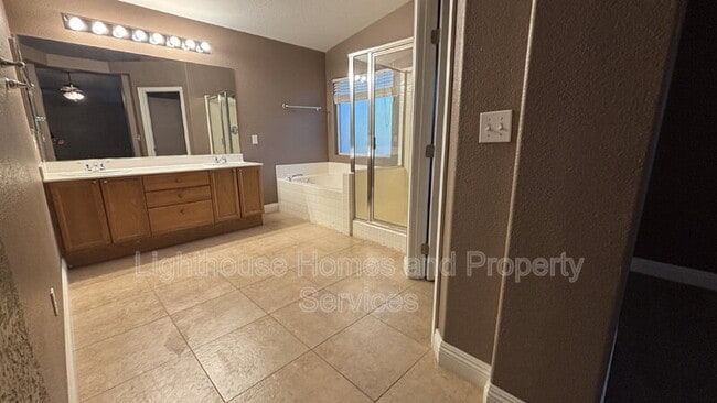 Building Photo - 6848 Baby Jade Ct