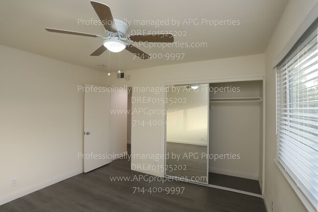 Building Photo - 17679 San Vicente St