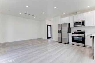 Building Photo - 7858 Kyle St