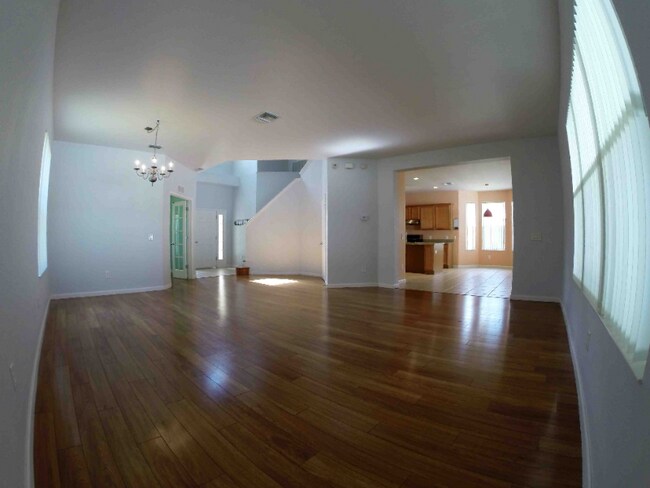 Building Photo - 5073 SW 40th Pl