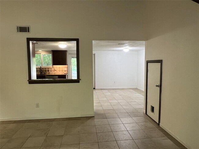 Building Photo - 7704 Cloudberry Cir