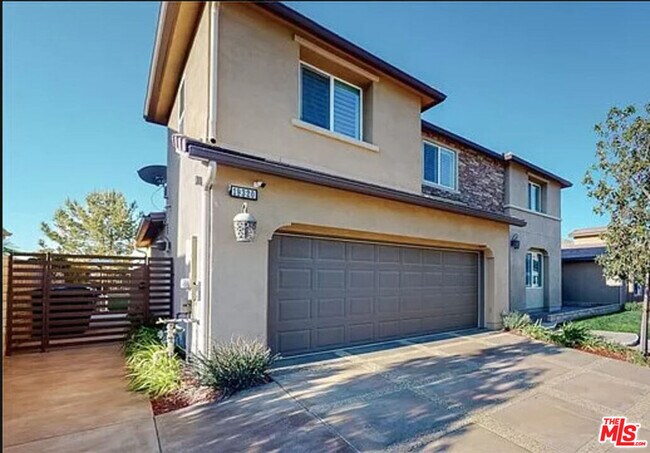 Building Photo - 19320 Carranza Ln