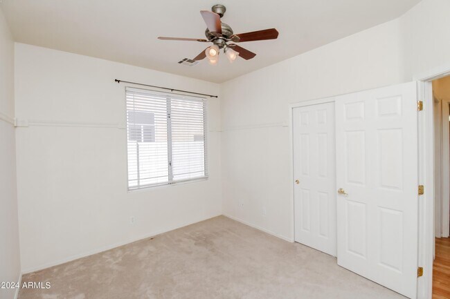 Building Photo - 1375 W Musket Way