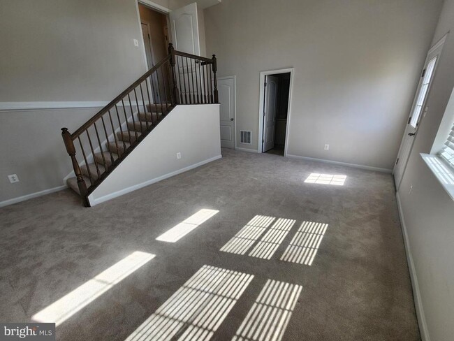 Building Photo - 12 Stafford Pl